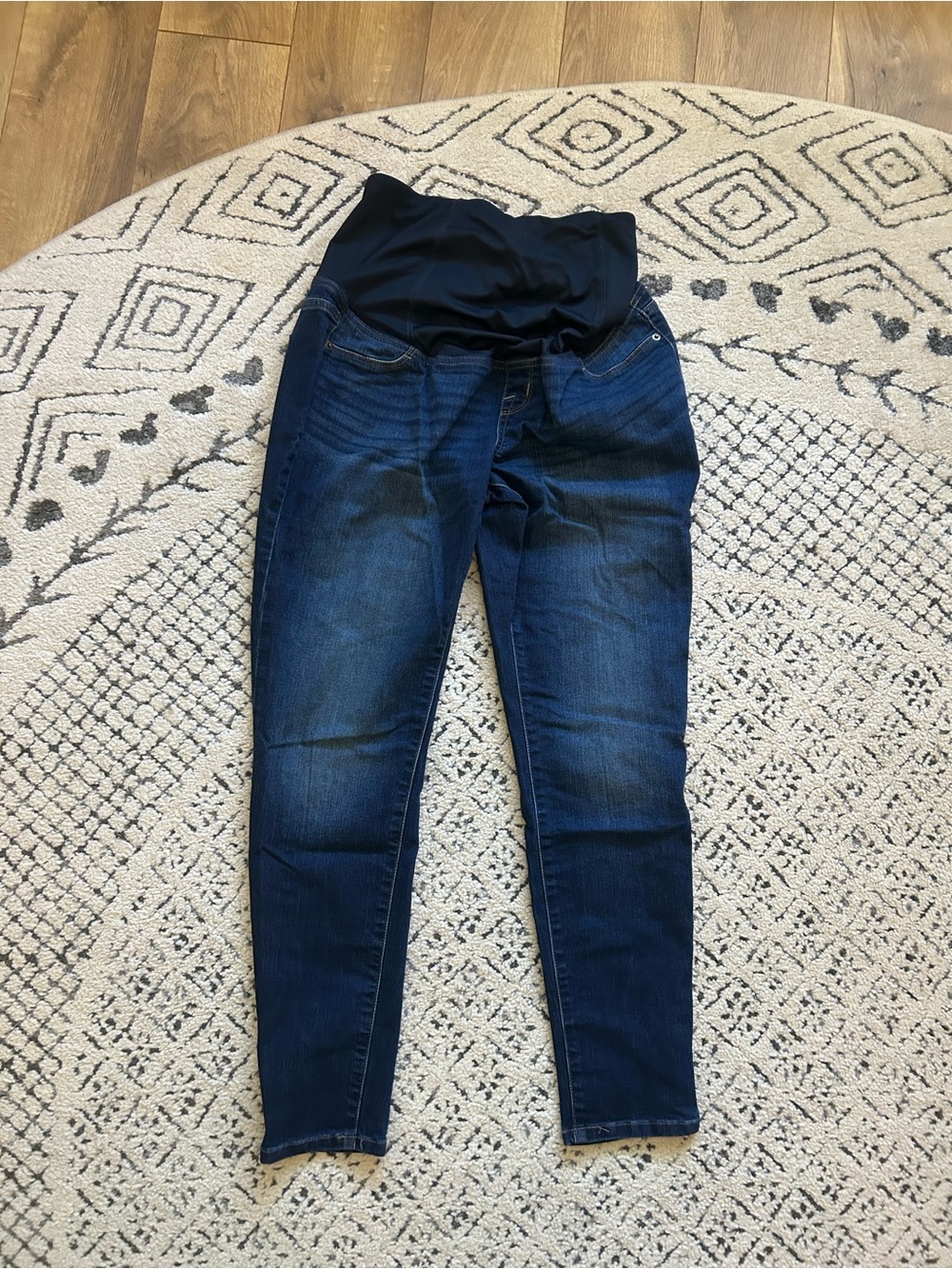 Isabel maternity jeans 6/28R